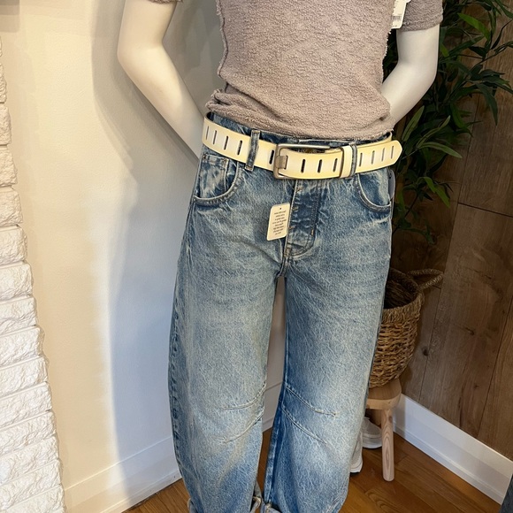 Free People Barrel Jeans - Picture 5 of 5